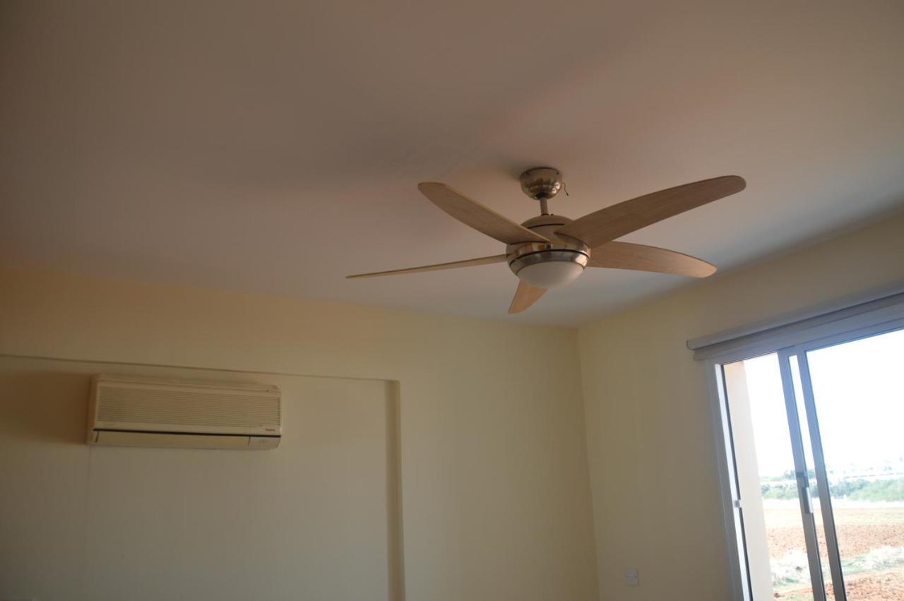 Ferienwohnung Kapparis Penthouse Paralimni Exterior foto